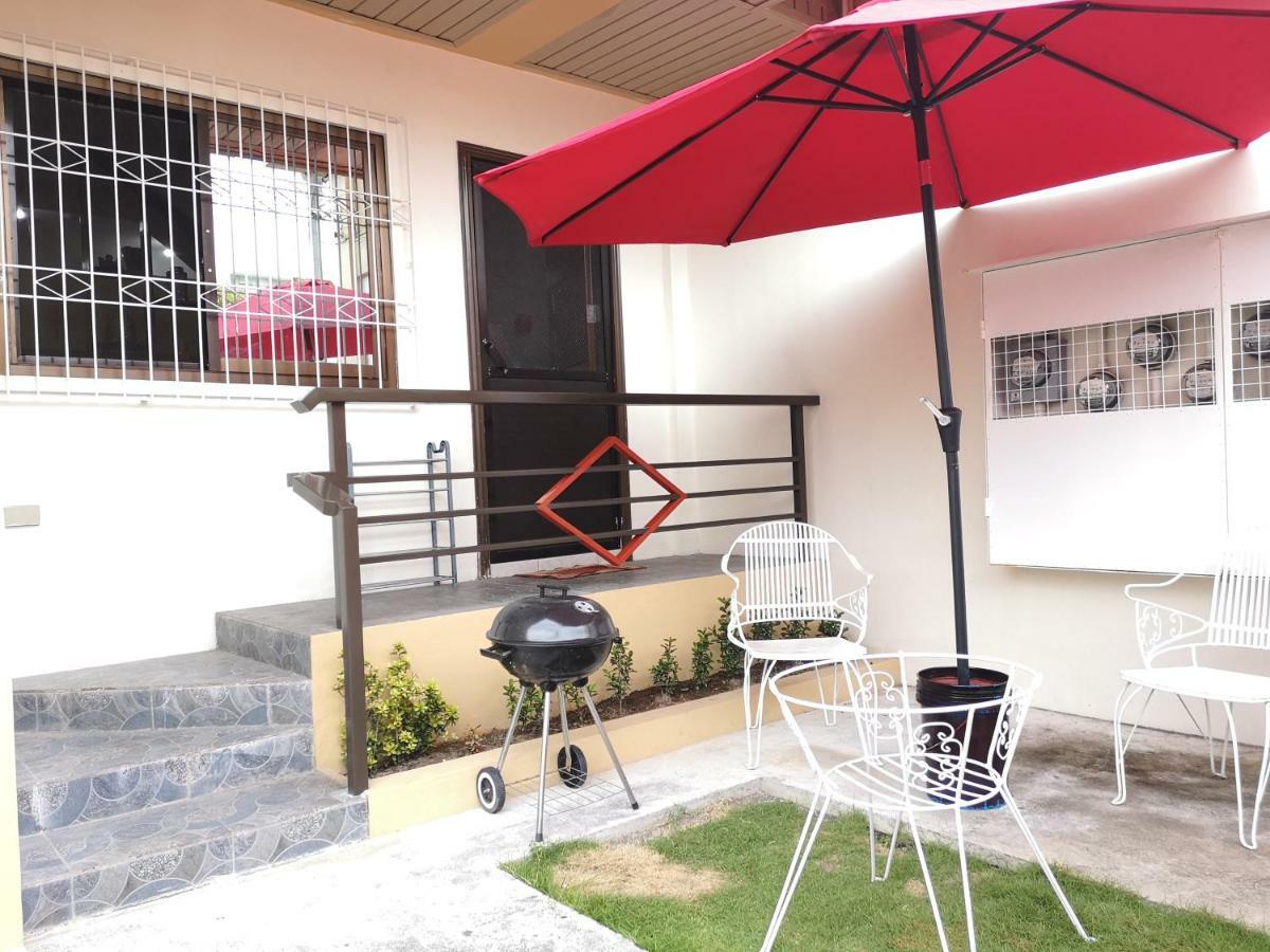 Jdl Residences Hostel Legazpi Eksteriør billede